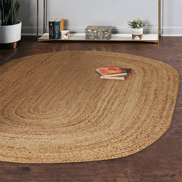 DECENT -BRAIDED JUTE RUG