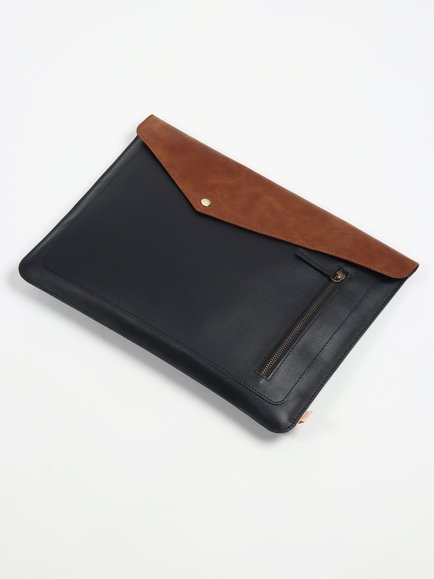 ABAZE - LEATHER LAPTOP SLEEVE