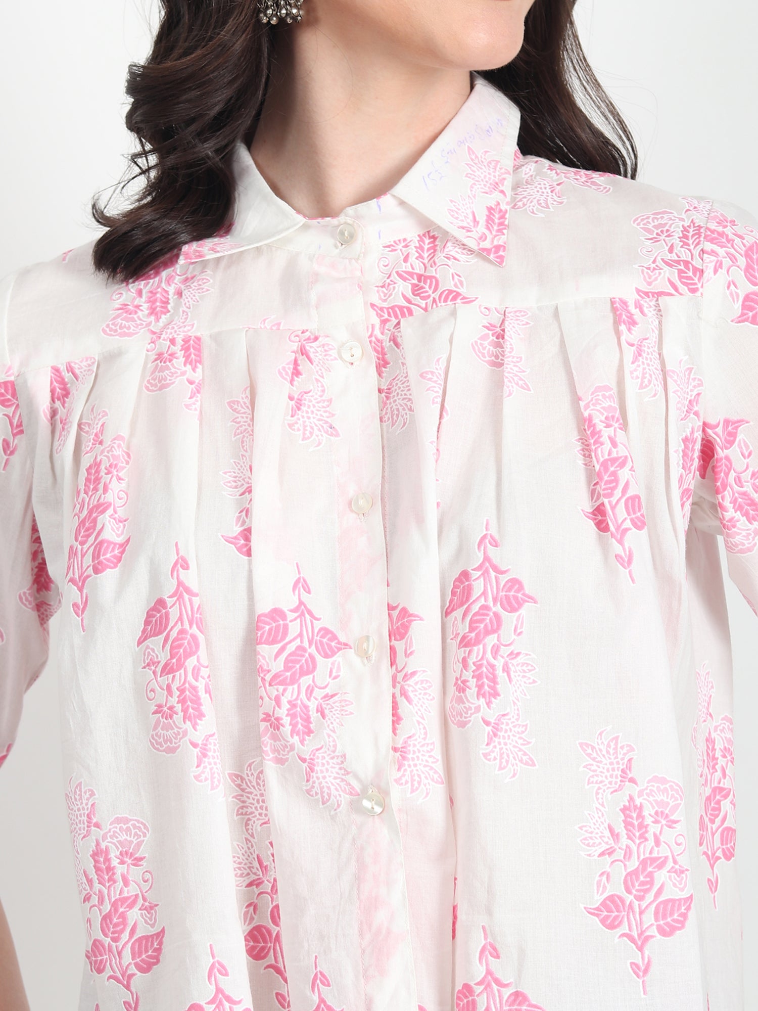 lily pink and white printed Top