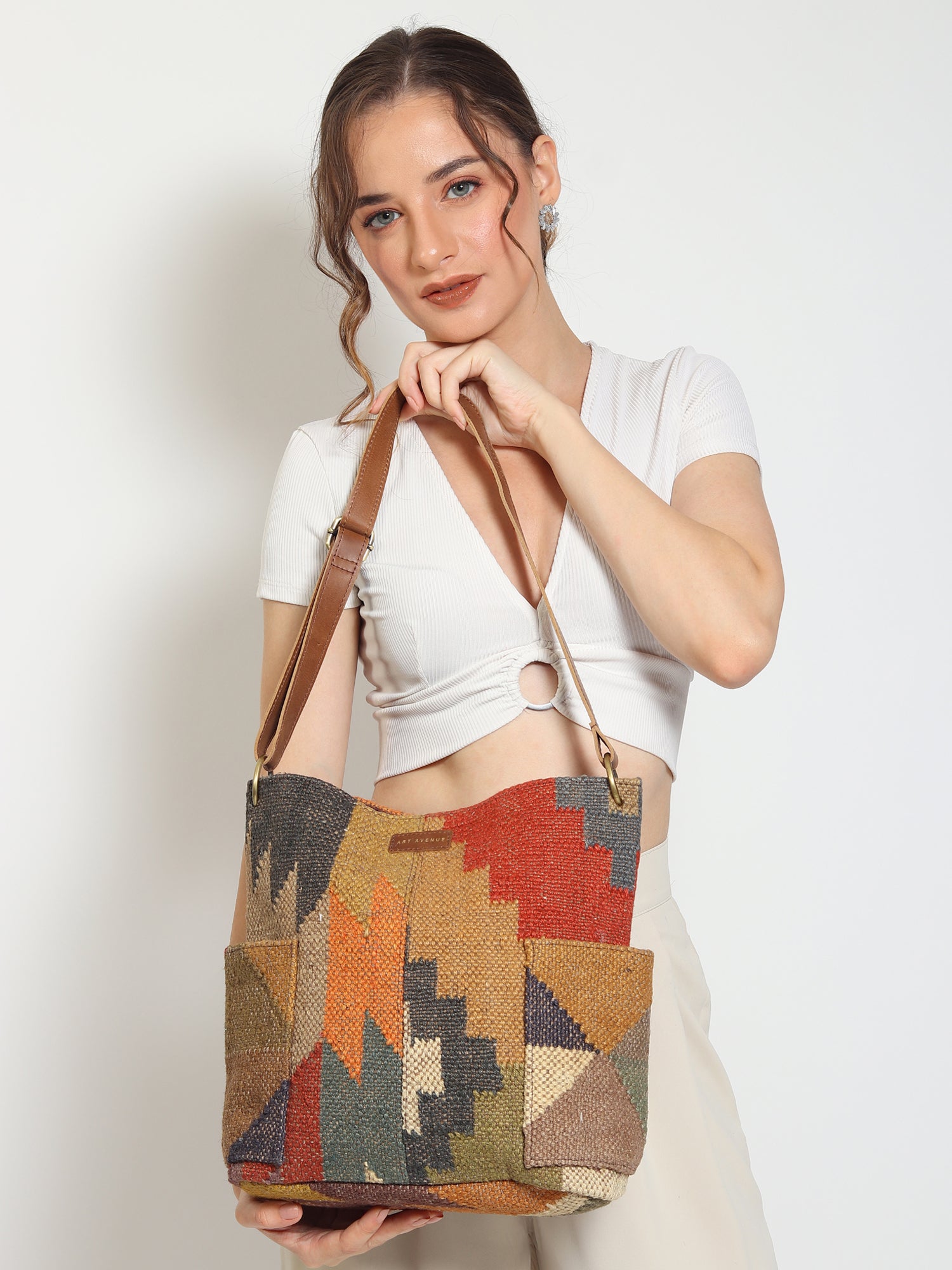 DOODLE - LEATHER AND KILIM BAG