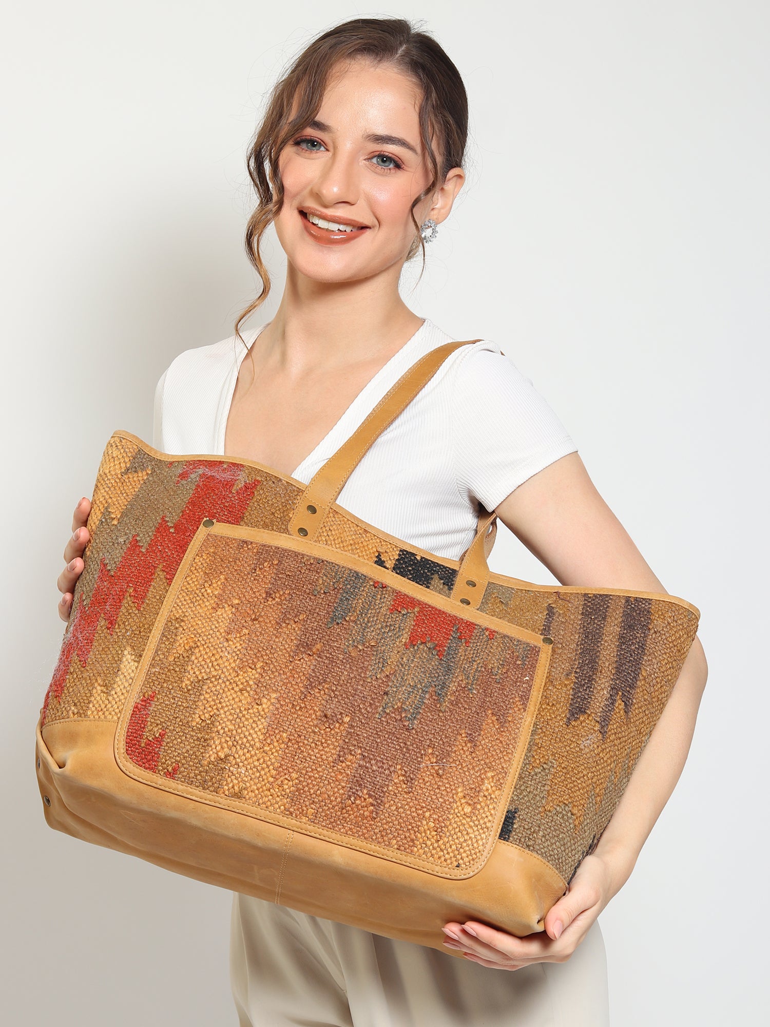 BLINK - KILIM & LEATHER HAND BAG