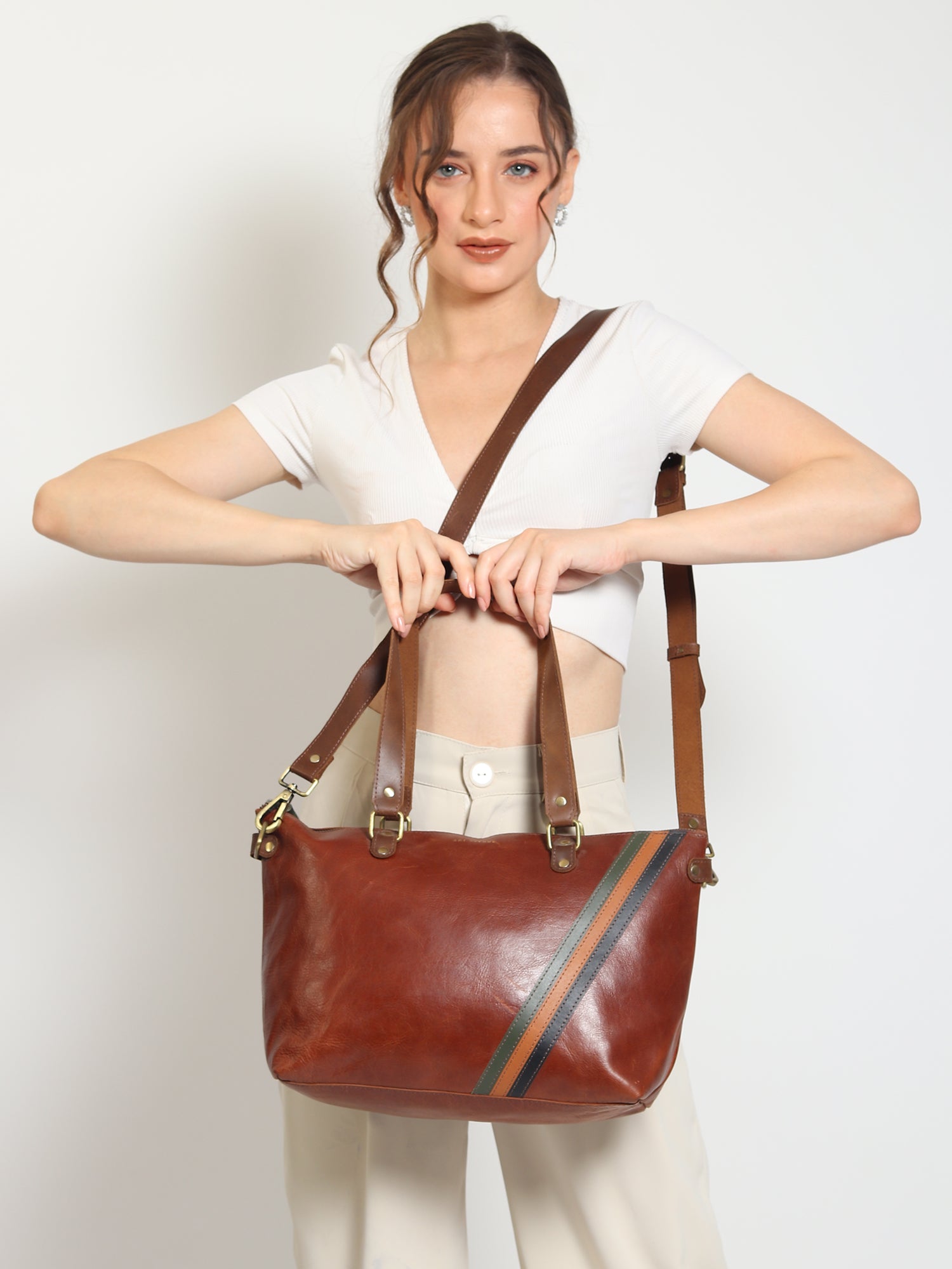 SURRANE- LEATHER TOTE BAG