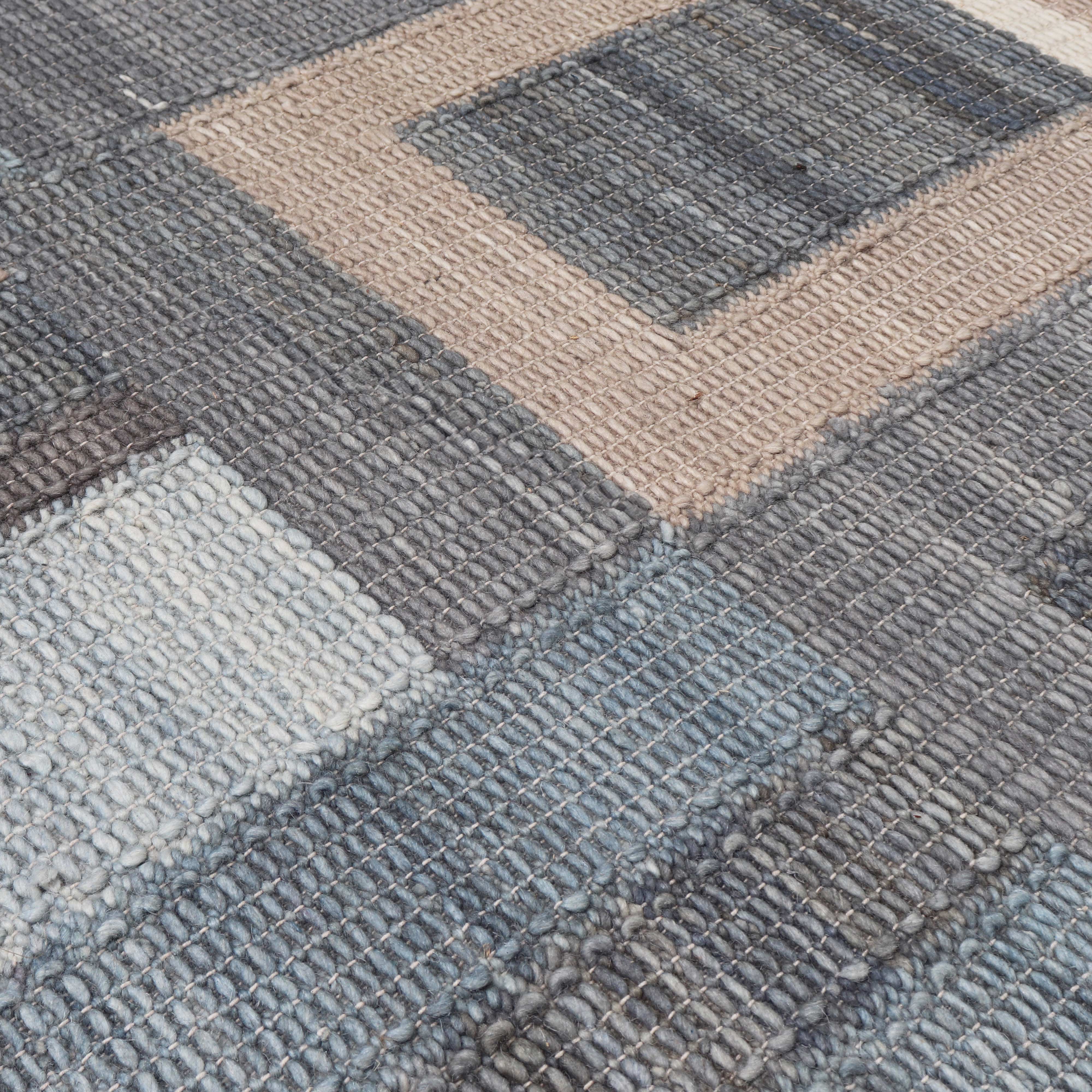 Tozi Flat Weave Wool Rug