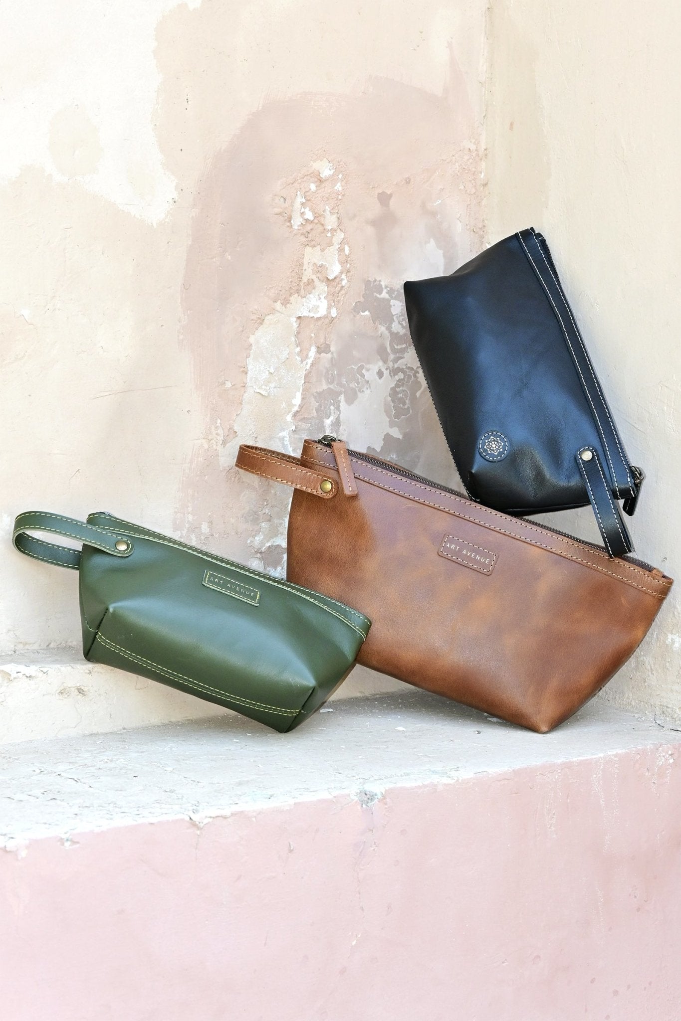 FLISK - LEATHER POUCH - ART AVENUE