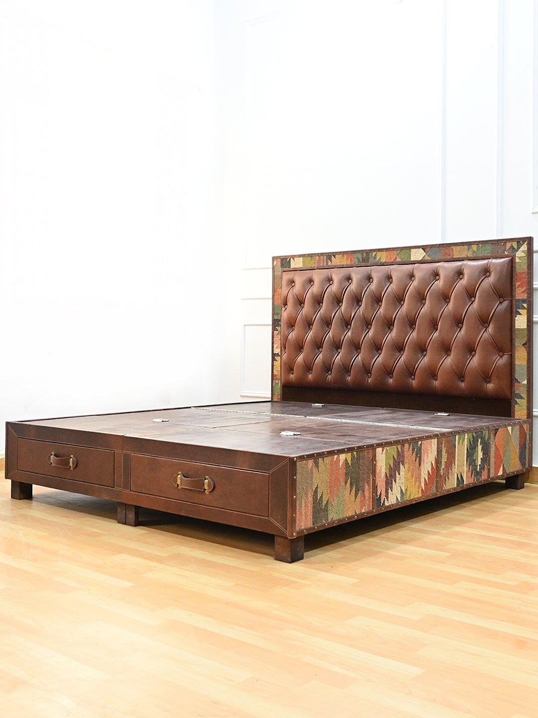 SPHIA - WOODEN DOUBLE BED KILIM & LEATHER - ART AVENUE