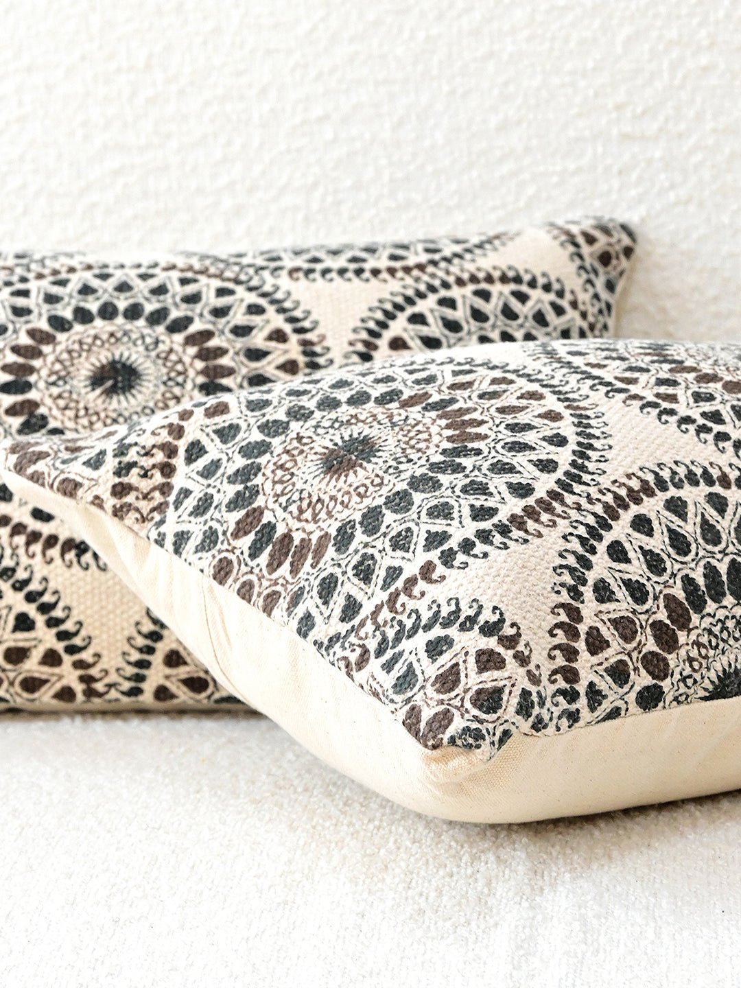 MANDALA - LUMBAR CUSHION COVER - ART AVENUE