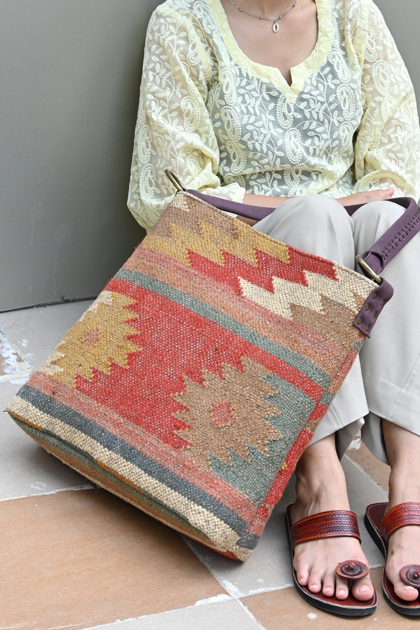 RUSSEL - KILIM HAND BAG - ART AVENUE