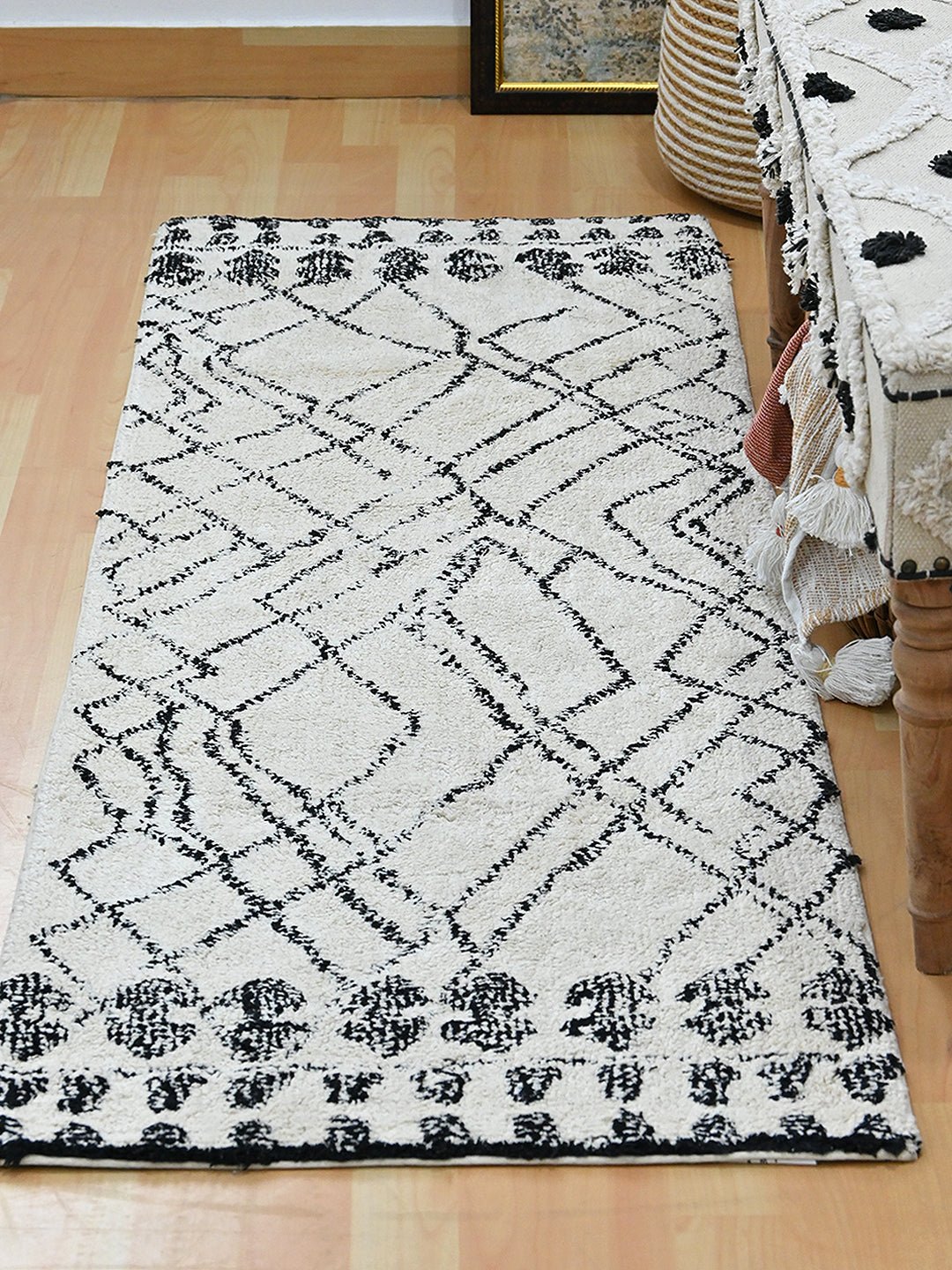 VALARIE- TUFTED FLOOR RUNNER - ART AVENUE