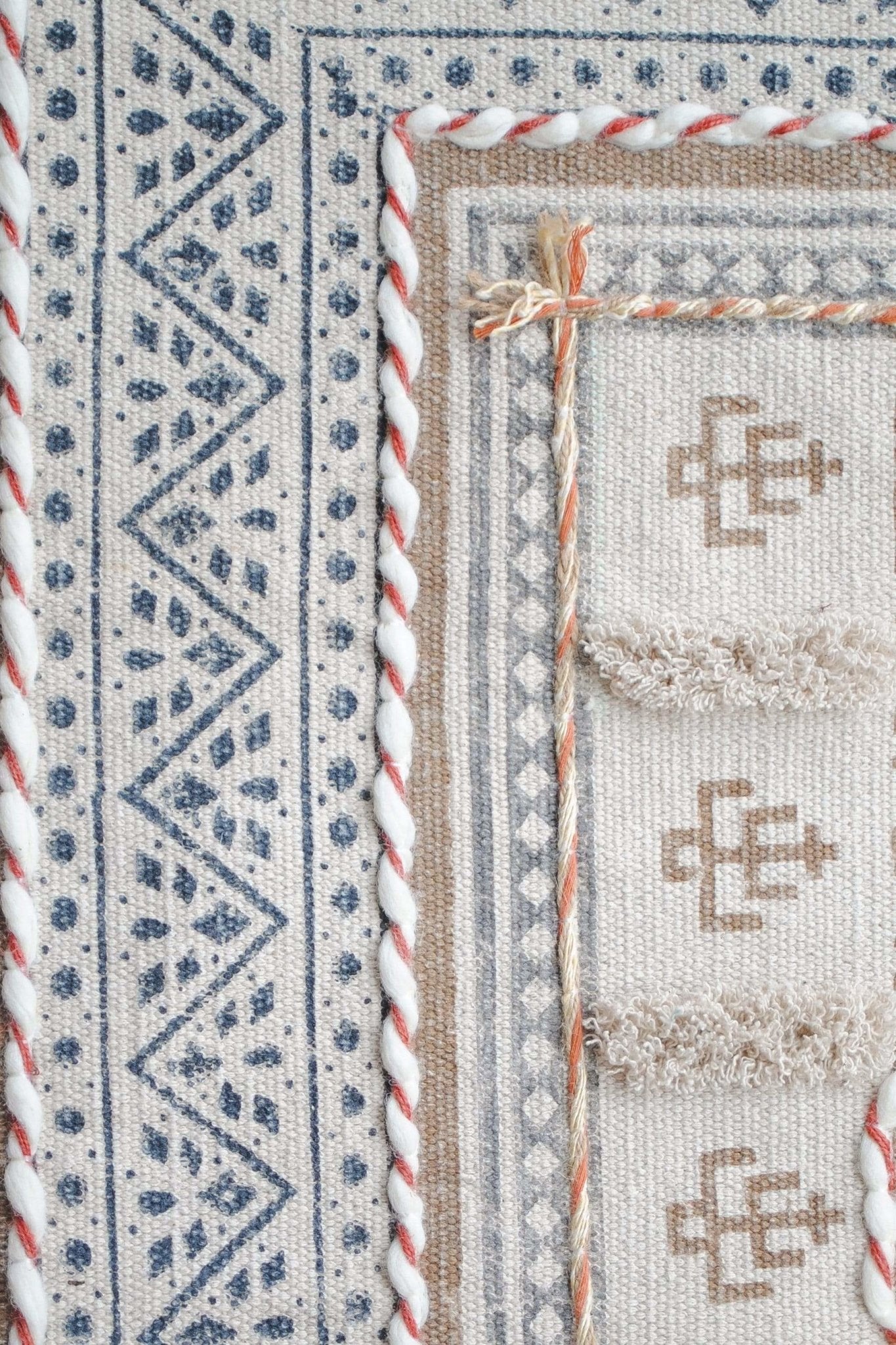 MIDLAND - BLOCK PRINTED RUG - OFF WHITE - ART AVENUE