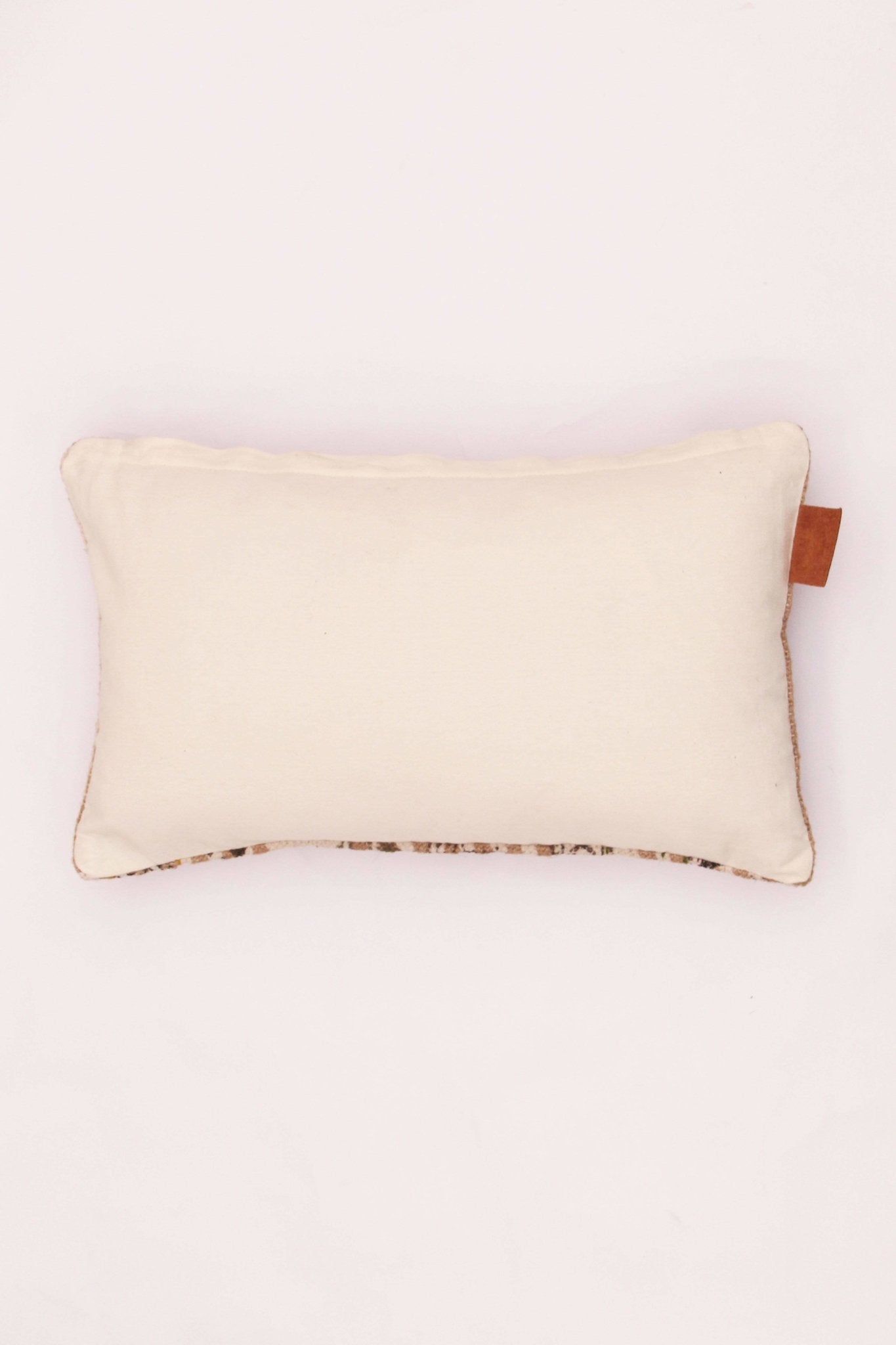 MIZO - LUMBAR CUSHION COVER -WHITE - ART AVENUE