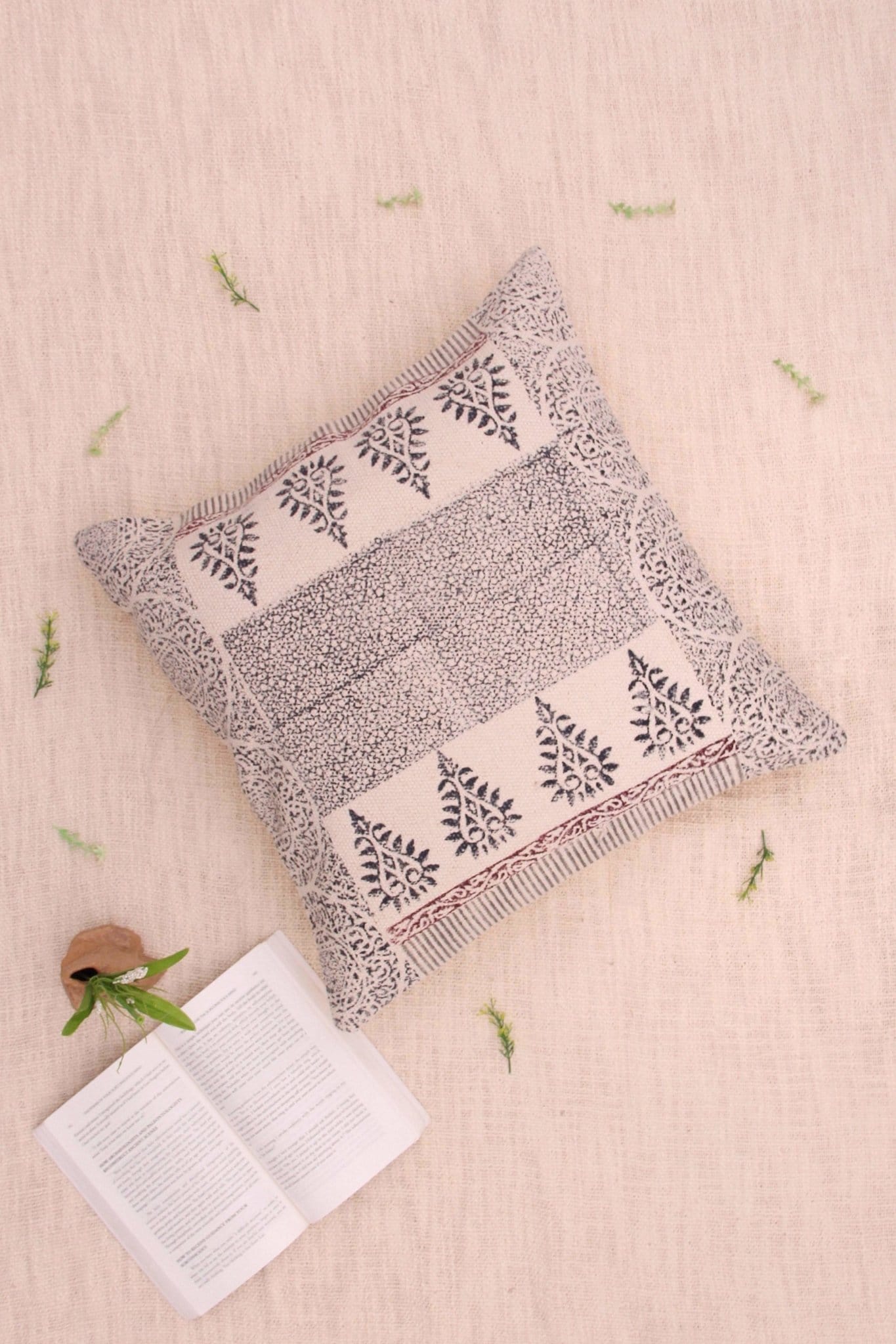 STREAM - SQUARE CUSHION COVER -BLACK - ART AVENUE